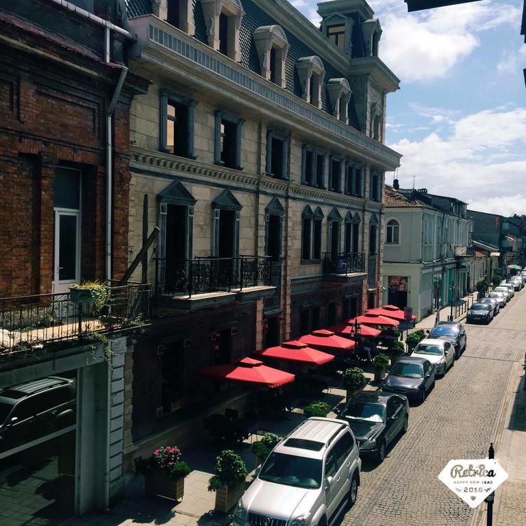 Apartment Kostava 10 バトゥーミ エクステリア 写真